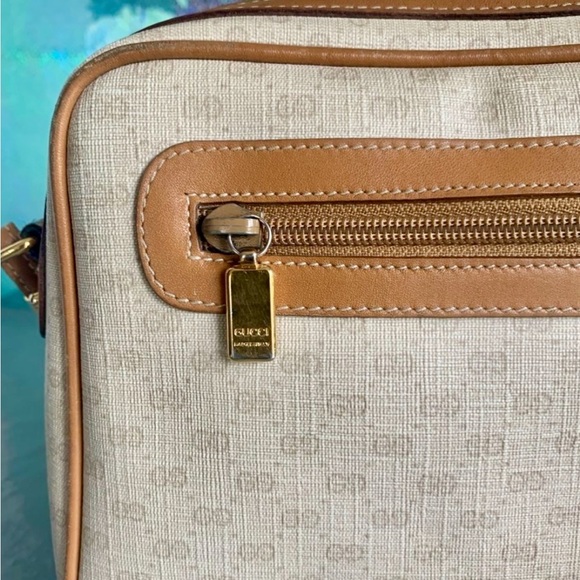 VINTAGE GUCCI CROSS BODY - Picture 2 of 7